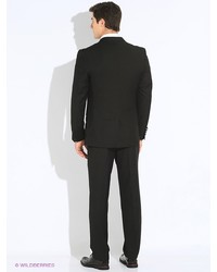 Черный костюм от Bazioni