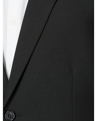 Черный костюм от Saint Laurent