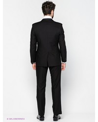 Черный костюм от Donatto