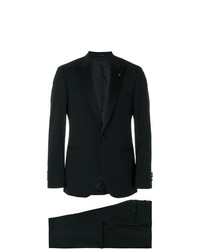 Черный костюм от Lardini