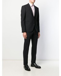 Черный костюм от Emporio Armani