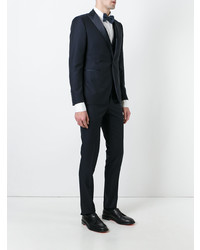 Черный костюм от Tagliatore