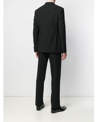 Черный костюм от Giorgio Armani