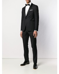 Черный костюм от Tagliatore