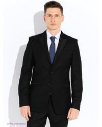 Черный костюм от Valenti