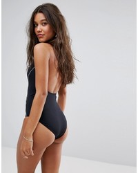 Черный купальник от Seafolly