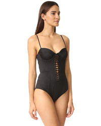 Черный купальник от Fleur Du Mal