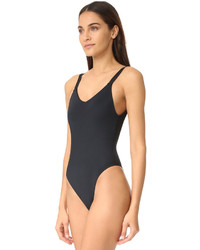 Черный купальник от Vitamin A