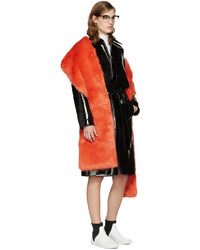 Женский черный плащ от Carven