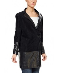 Женский черный плащ от Grafinia