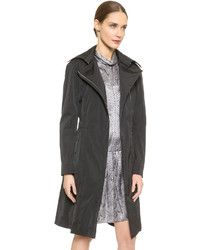Женский черный плащ от Nina Ricci