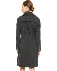 Женский черный плащ от Nina Ricci