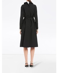 Женский черный плащ от Prada