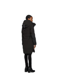 Женский черный пуховик от Canada Goose