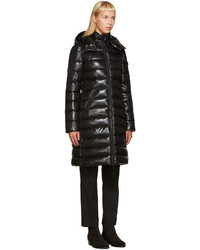 Женский черный пуховик от Moncler
