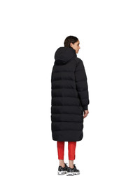 Женский черный пуховик от Nike