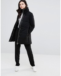 Женский черный пуховик от Minimum