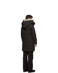 Женский черный пуховик от Canada Goose