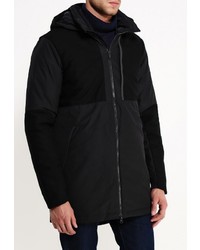 Мужской черный пуховик от Nike