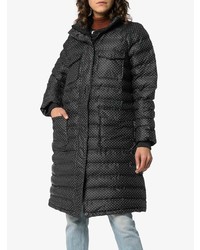 Женский черный пуховик от Ganni