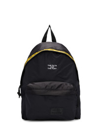 Мужской черный рюкзак из плотной ткани с вышивкой от Eastpak