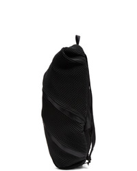 Женский черный рюкзак от Pleats Please Issey Miyake