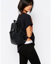 Женский черный рюкзак от Calvin Klein