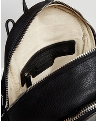 Женский черный рюкзак от Mango