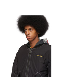 Мужской черный сатиновый бомбер от Pyer Moss