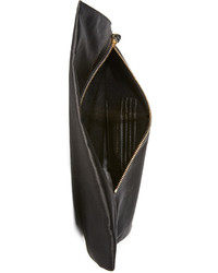 Черный сатиновый клатч от Diane von Furstenberg