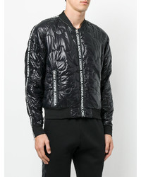 Мужской черный стеганый бомбер от Andrea Crews