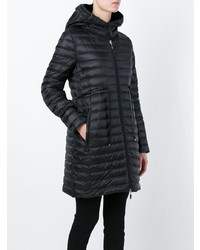 Женский черный стеганый пуховик от Moncler