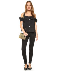 Черный топ с открытыми плечами от Clu