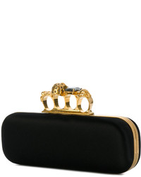 Черный шелковый клатч от Alexander McQueen