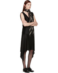 Женский черный шелковый шарф от Alexander McQueen