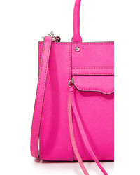 Ярко-розовая большая сумка от Rebecca Minkoff