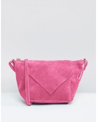 Ярко-розовая замшевая сумка через плечо от Asos