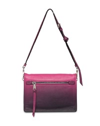 Ярко-розовая кожаная сумка-саквояж от Prada