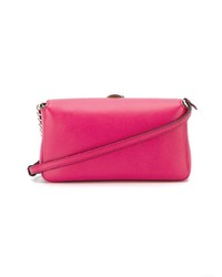 Ярко-розовая кожаная сумка через плечо с украшением от Fendi