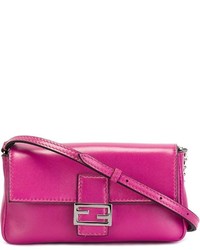 Ярко-розовая кожаная сумка через плечо от Fendi