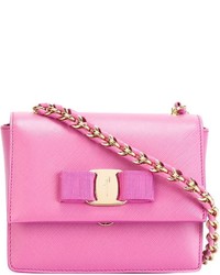 Ярко-розовая кожаная сумка через плечо от Salvatore Ferragamo