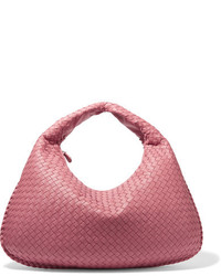 Женская ярко-розовая кожаная сумка от Bottega Veneta