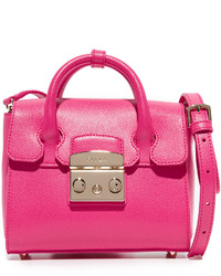 Женская ярко-розовая кожаная сумка от Furla