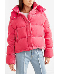 Женская ярко-розовая куртка-пуховик от Moncler
