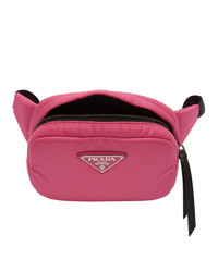 Ярко-розовая нейлоновая поясная сумка от Prada