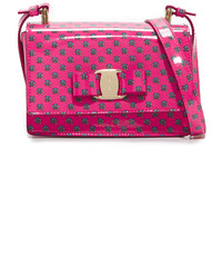 Ярко-розовая сумка через плечо от Salvatore Ferragamo