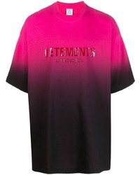 Мужская ярко-розовая футболка с круглым вырезом с принтом от Vetements