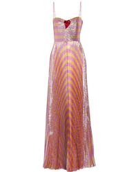 Ярко-розовое вечернее платье в горизонтальную полоску от Gucci