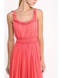 Ярко-розовое вечернее платье от NLY