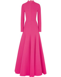 Ярко-розовое вечернее платье